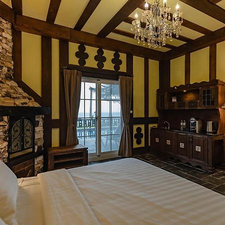 Tudor Dynasty Homestay شوفينج المظهر الخارجي الصورة